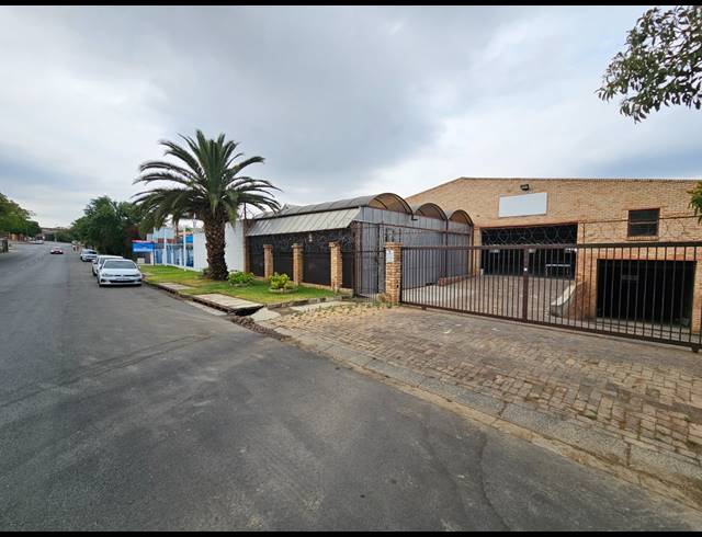 2,899M² FACTORY TO LET IN KYA SANDS